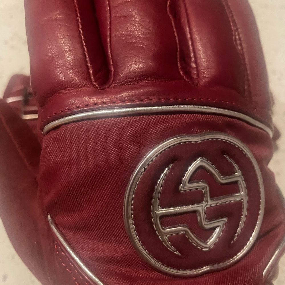 Men’s Gucci Gloves - Picture 2 of 4